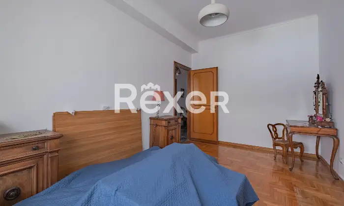 Rexer-Roma-MarconiTrilocale-con-posto-auto-e-cantina-Altro