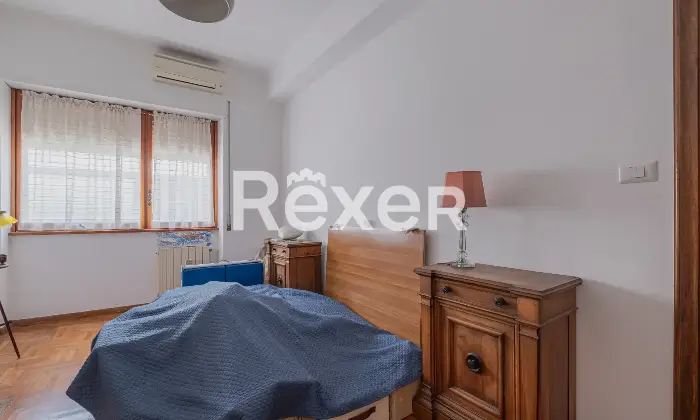 Rexer-Roma-MarconiTrilocale-con-posto-auto-e-cantina-Altro