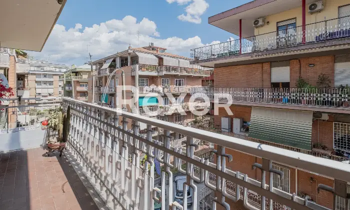 Rexer-Roma-MarconiTrilocale-con-posto-auto-e-cantina-Altro