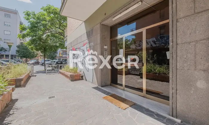 Rexer-Roma-MarconiTrilocale-con-posto-auto-e-cantina-Altro