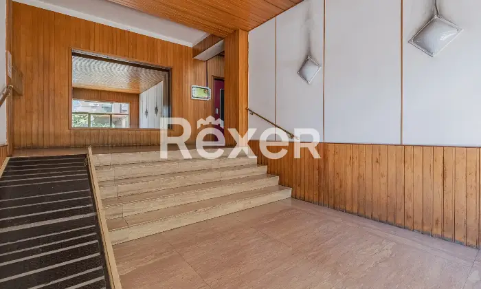 Rexer-Roma-MarconiTrilocale-con-posto-auto-e-cantina-Altro