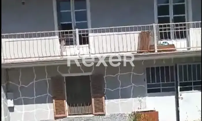 Rexer-Niella-Tanaro-Casa-indipendente-con-area-esterna-disposta-su-due-livelli-Altro