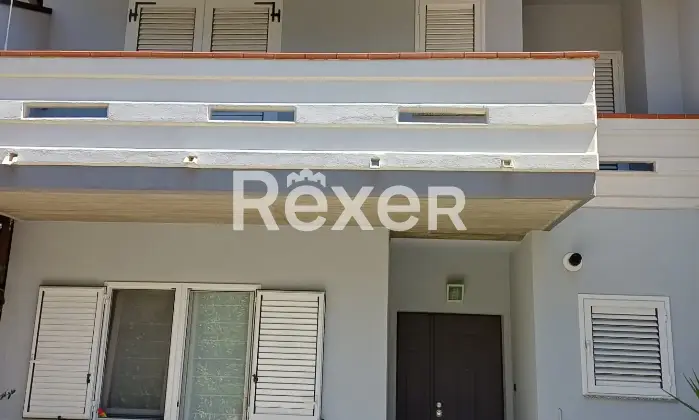 Rexer-Guglionesi-Vendesi-villetta-a-schiera-con-taverna-garage-e-giardini-Via-Tremiti-Guglionesi-CB-Altro