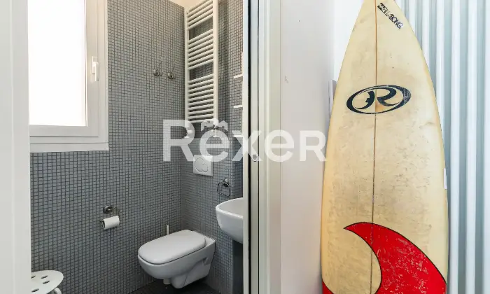 Rexer-Bologna-Strada-Maggiore-appartamento-con-terrazzo-e-posto-auto-Altro