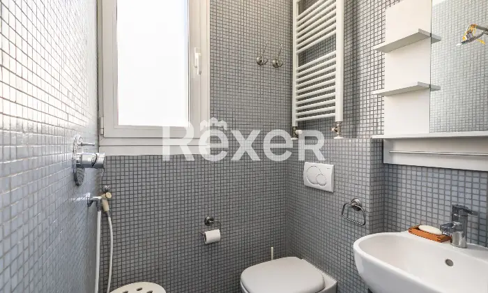 Rexer-Bologna-Strada-Maggiore-appartamento-con-terrazzo-e-posto-auto-Altro