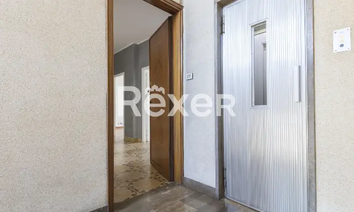 Rexer-Torino-QUADRILOCALE-PIAZZA-GUALA-Altro