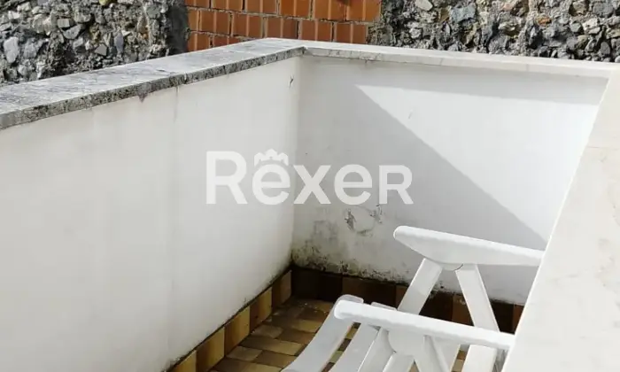 Rexer-Gandino-Vendesi-ampio-immobile-su-due-livelli-Garage