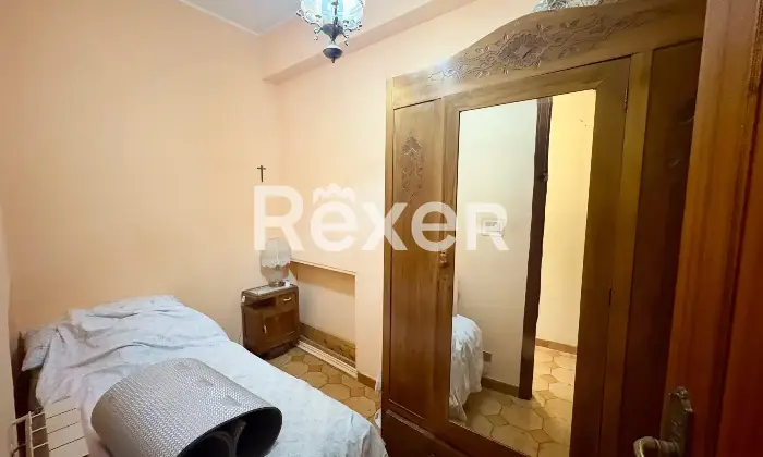 Rexer-Barcellona-Pozzo-di-Gotto-Casa-indipendente-su-due-piani-disponibile-da-novembredicembre-CameraDaLetto