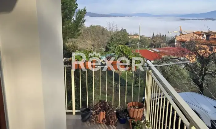 Rexer-Cavriglia-Il-tuo-rifugio-moderno-vista-lago-alle-porte-del-Chianti-Terrazzo