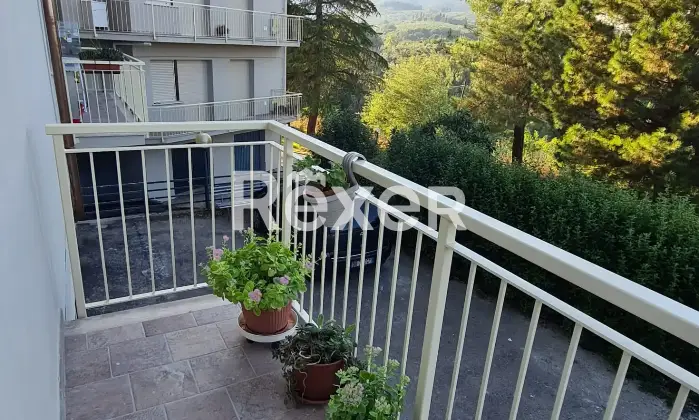 Rexer-Cavriglia-Il-tuo-rifugio-moderno-vista-lago-alle-porte-del-Chianti-Giardino