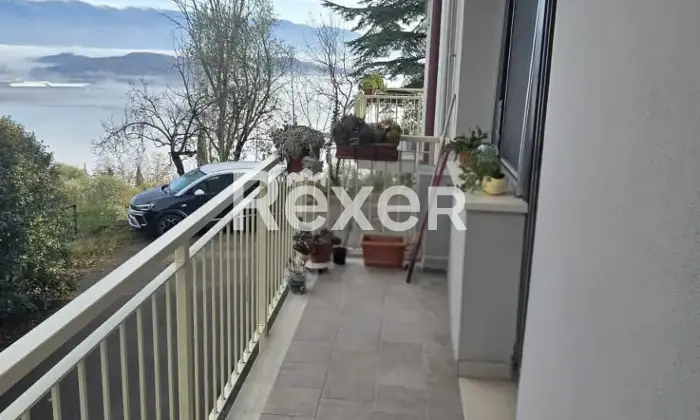 Rexer-Cavriglia-Il-tuo-rifugio-moderno-vista-lago-alle-porte-del-Chianti-Terrazzo