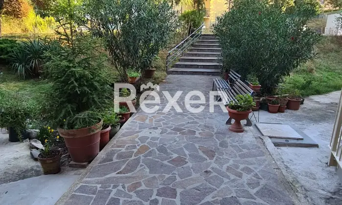 Rexer-Cavriglia-Il-tuo-rifugio-moderno-vista-lago-alle-porte-del-Chianti-Giardino