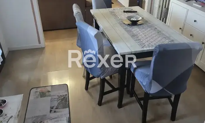 Rexer-Cavriglia-Il-tuo-rifugio-moderno-vista-lago-alle-porte-del-Chianti-Sala-da-pranzo