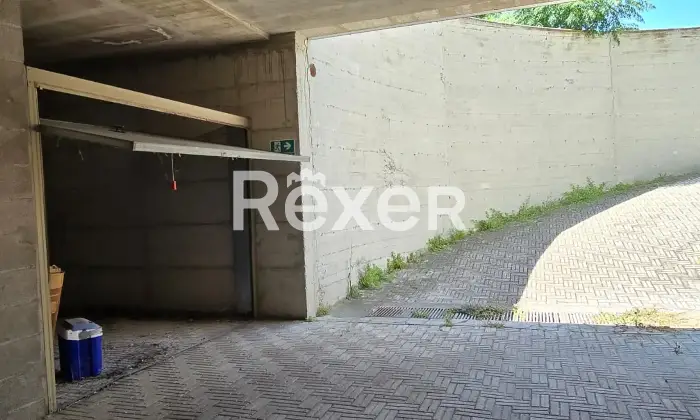 Rexer-Vasto-Trilocale-coibentato-con-box-e-posto-auto-a-Vasto-Altro