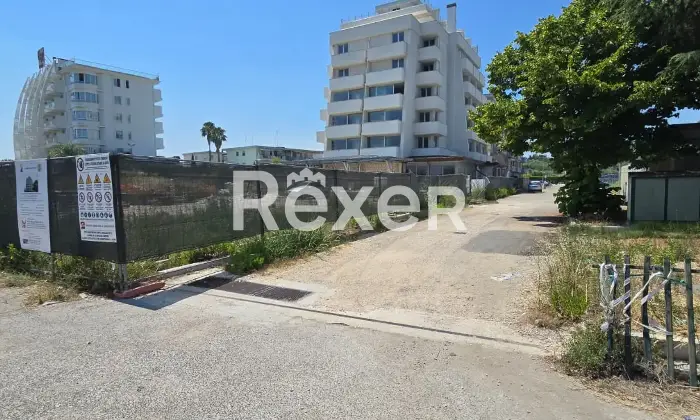 Rexer-Vasto-Trilocale-coibentato-con-box-e-posto-auto-a-Vasto-Altro