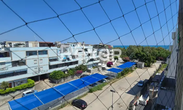 Rexer-Vasto-Trilocale-coibentato-con-box-e-posto-auto-a-Vasto-Altro