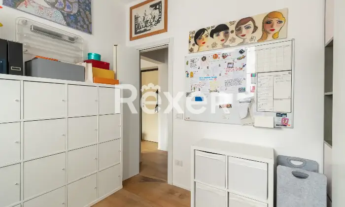 Rexer-Milano-TRILOCALE-RISTRUTTURATO-CON-DUE-BAGNI-CANTINA-E-POSTO-MOTO-Altro