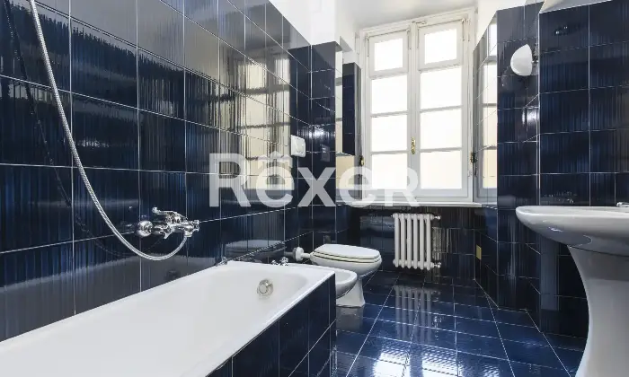 Rexer-Torino-PENTALOCALE-IN-PIAZZA-VITTORIO-Altro