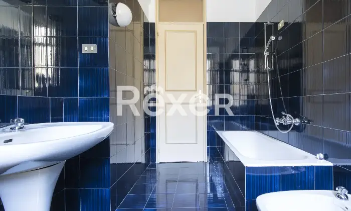 Rexer-Torino-PENTALOCALE-IN-PIAZZA-VITTORIO-Altro