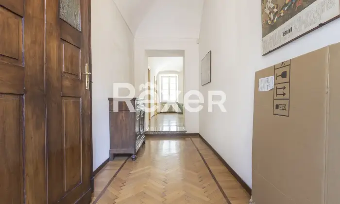 Rexer-Torino-PENTALOCALE-IN-PIAZZA-VITTORIO-Altro