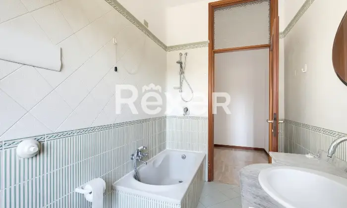 Rexer-Brescia-Ampio-bilocale-piano-alto-con-box-doppio-Altro