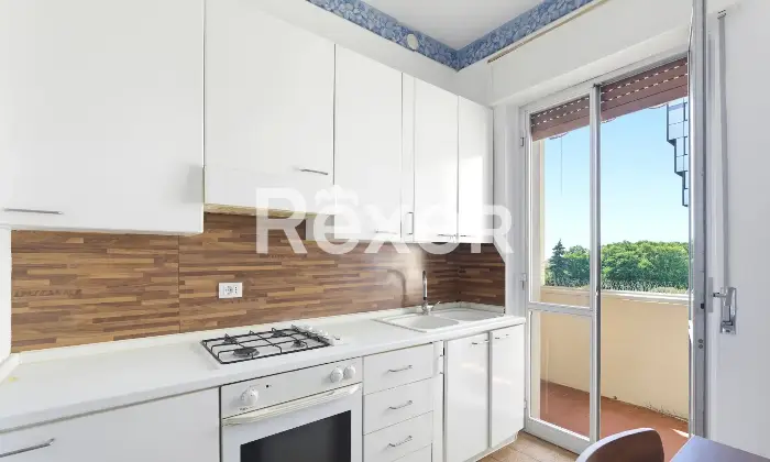 Rexer-Brescia-Ampio-bilocale-piano-alto-con-box-doppio-Altro