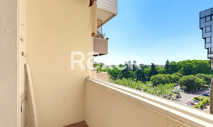 Rexer-Brescia-Ampio-bilocale-piano-alto-con-box-doppio-Altro