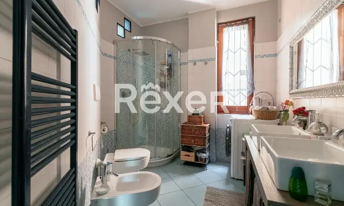 Rexer-Cinisello-Balsamo-TRILOCALE-CON-GIARDINO-PRIVATO-DOPPIO-INGRESSO-CANTINA-E-SOLAIO-Altro