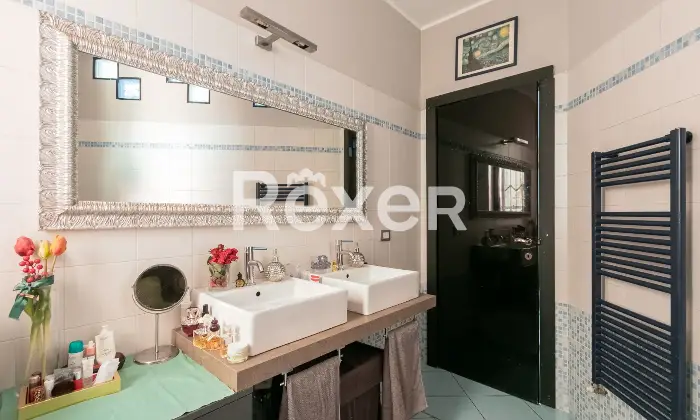 Rexer-Cinisello-Balsamo-TRILOCALE-CON-GIARDINO-PRIVATO-DOPPIO-INGRESSO-CANTINA-E-SOLAIO-Altro