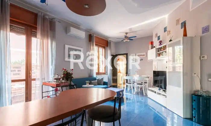 Rexer-Cinisello-Balsamo-TRILOCALE-CON-GIARDINO-PRIVATO-DOPPIO-INGRESSO-CANTINA-E-SOLAIO-Altro