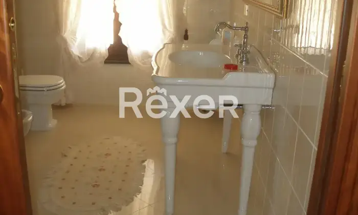 Rexer-Uras-Villa-indipendente-in-vendita-in-Via-Campidano-ad-Uras-Altro