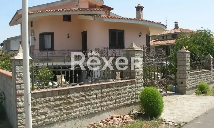 Rexer-Uras-Villa-indipendente-in-vendita-in-Via-Campidano-ad-Uras-Altro