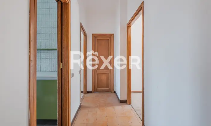 Rexer-Roma-MostaccianoEURQuadrilocale-con-terrazzo-e-due-box-Altro