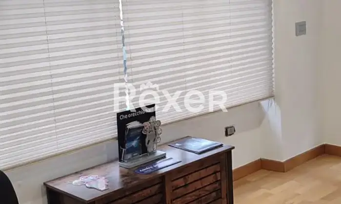 Rexer-Cosenza-Ufficio-con-ingresso-indipendente-in-stabile-con-ascensore-Altro