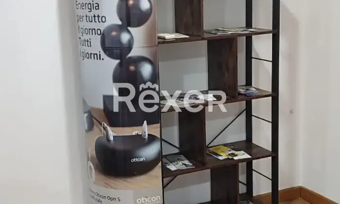 Rexer-Cosenza-Ufficio-con-ingresso-indipendente-in-stabile-con-ascensore-Altro