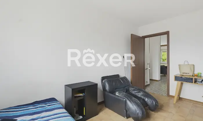 Rexer-Brescia-Plurilocale-con-box-auto-Altro
