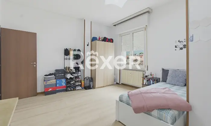 Rexer-Brescia-Plurilocale-con-box-auto-Altro