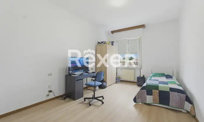 Rexer-Brescia-Plurilocale-con-box-auto-Altro