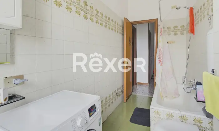 Rexer-Brescia-Plurilocale-con-box-auto-Altro