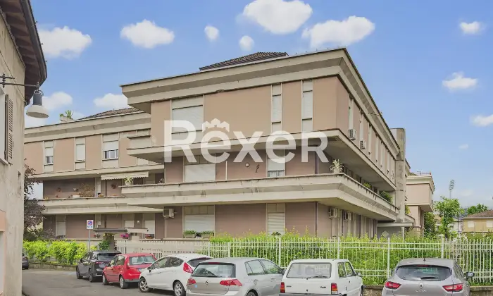 Rexer-Brescia-Plurilocale-con-box-auto-Altro