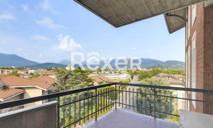 Rexer-Brescia-Bilocale-piano-alto-con-terrazzina-Altro