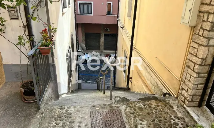 Rexer-Ariano-Irpino-Appartamento-luminoso-e-ben-distribuitocon-balcone-nel-cuore-di-Ariano-Irpino-Altro