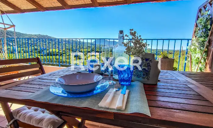 Rexer-Olbia-Attico-vista-mare-in-piccolo-borgo-con-piscina-Terrazzo