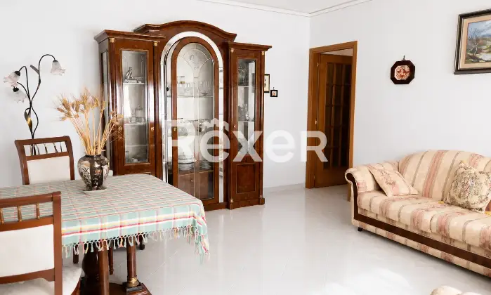 Rexer-Trapani-Luminoso-appartamento-con-ampio-salone-e-studio-Altro