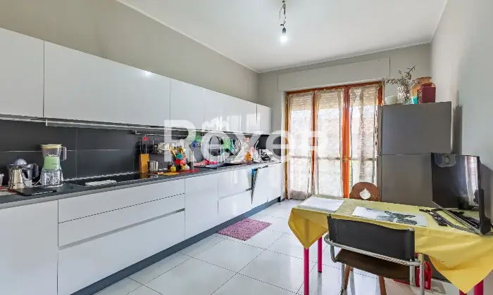 Rexer-Diano-dAlba-Casa-indipendente-con-ampio-giardino-e-autorimesse-Altro