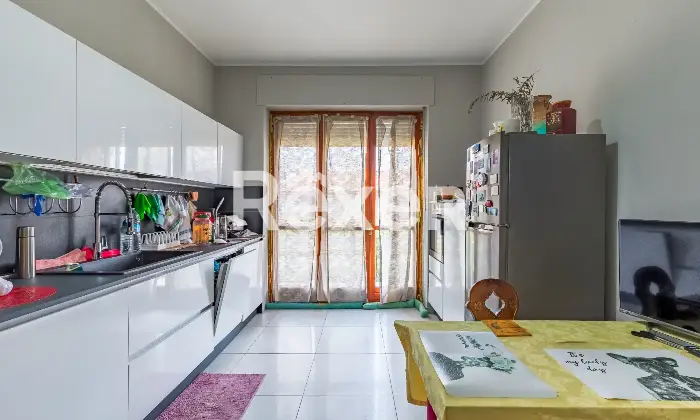 Rexer-Diano-dAlba-Casa-indipendente-con-ampio-giardino-e-autorimesse-Altro