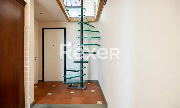 Rexer-FIRENZE-San-Jacopino-in-strada-tranquilla-palazzo-depoca-trilocale-con-terrazza-Altro
