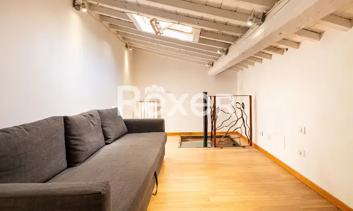 Rexer-FIRENZE-San-Jacopino-in-strada-tranquilla-palazzo-depoca-trilocale-con-terrazza-Altro