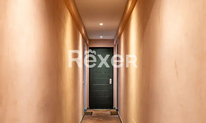 Rexer-FIRENZE-San-Jacopino-in-strada-tranquilla-palazzo-depoca-trilocale-con-terrazza-Altro