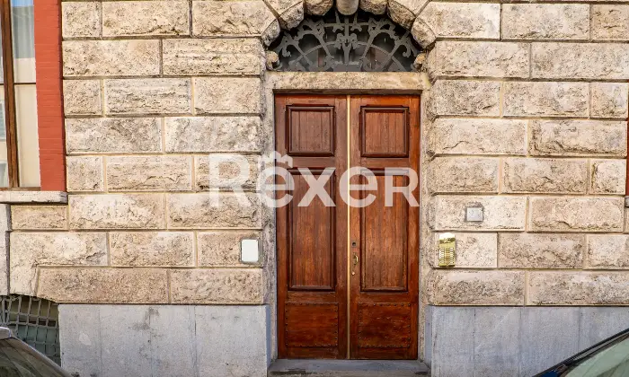 Rexer-FIRENZE-San-Jacopino-in-strada-tranquilla-palazzo-depoca-trilocale-con-terrazza-Altro